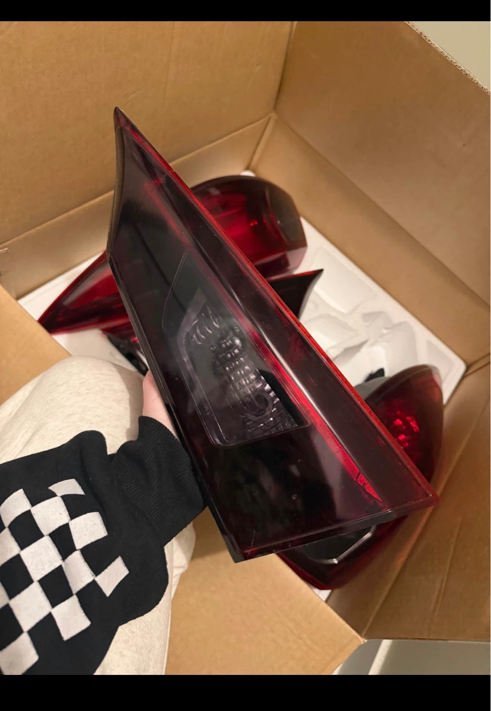 14-18 stock mazda 3 sedan tail lights - photo 5