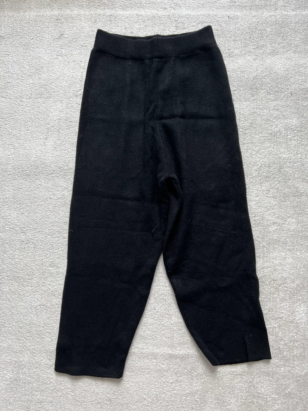 Seemham Black Knit Cropped Pants - One Size