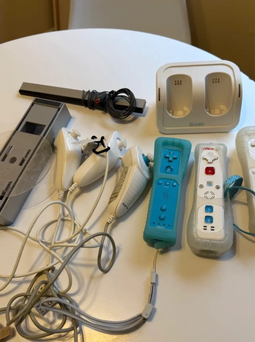 Nintendo Wii Console with Games and Accessories - photo 4