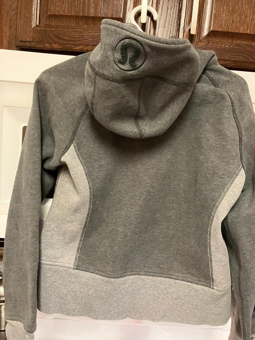 Lululemon Grey Hoodie Size 8 - photo 2