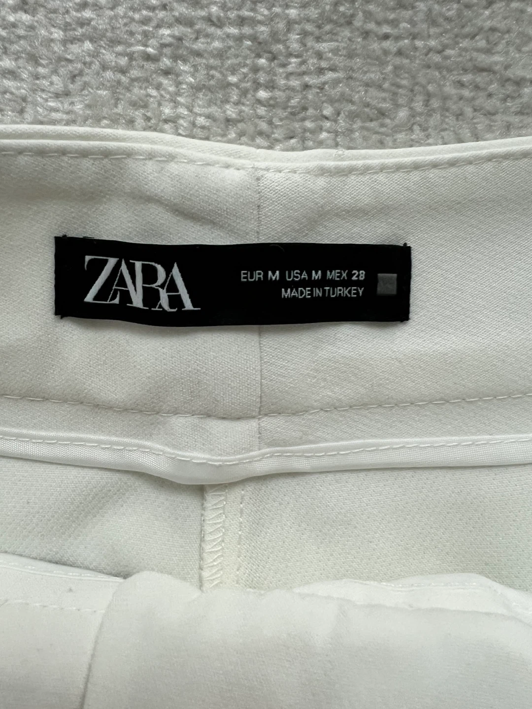 Zara White Cropped Trousers - Size M - photo 2