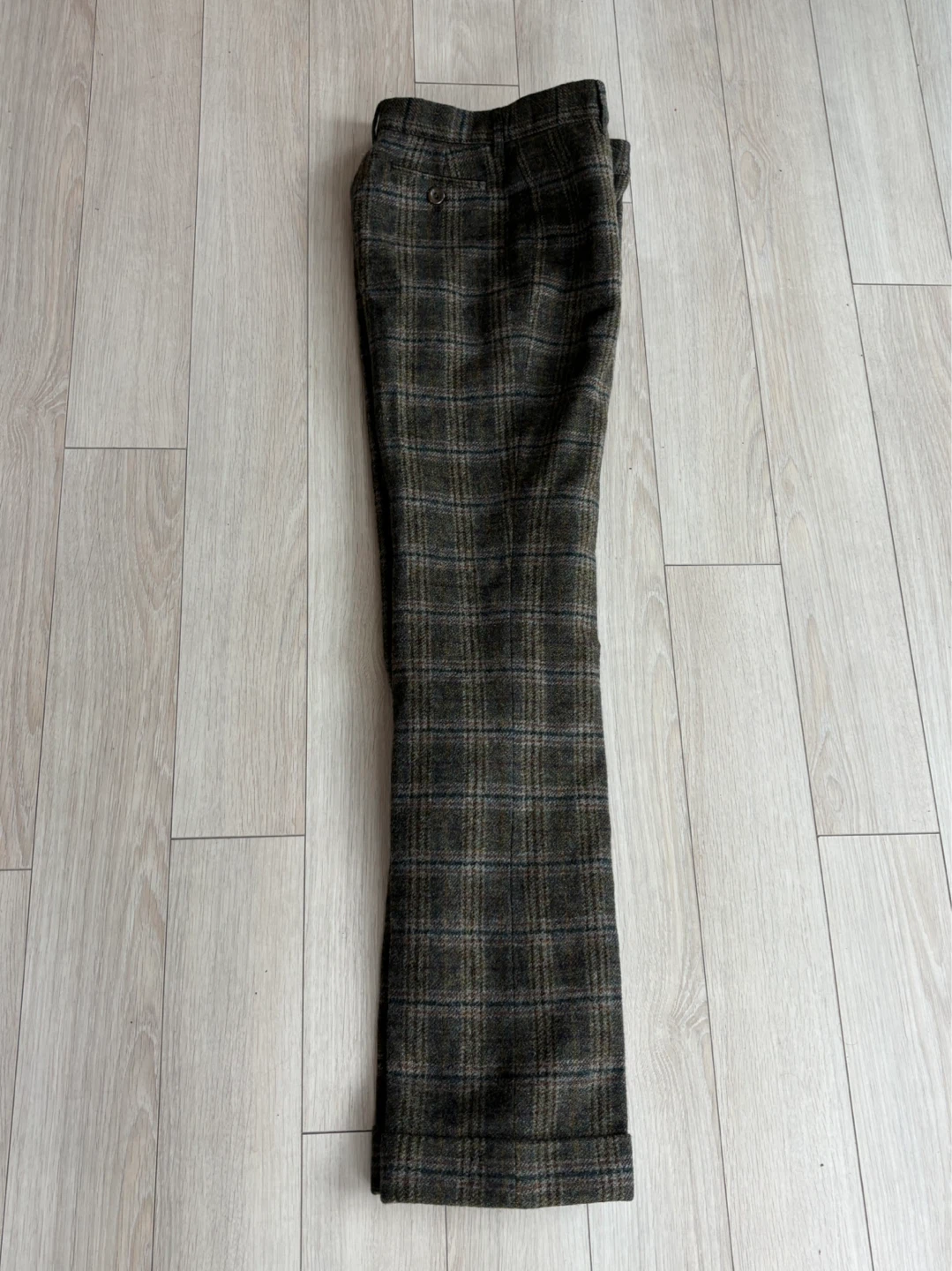 never worn Moschino Cheap & Chic Plaid 100% Wool Pants Size 6