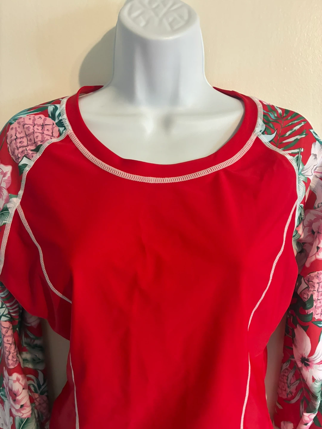 Red Floral Pineapple Rash Guard Swimsuit Set - photo 2