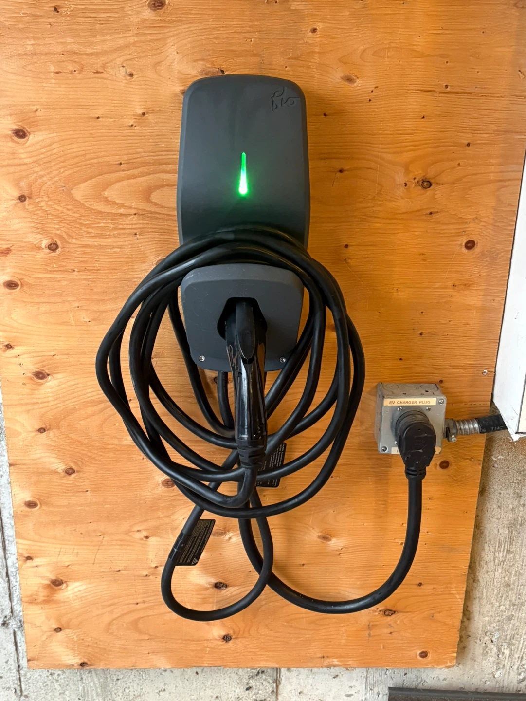 FLO Home G5 EV Charger