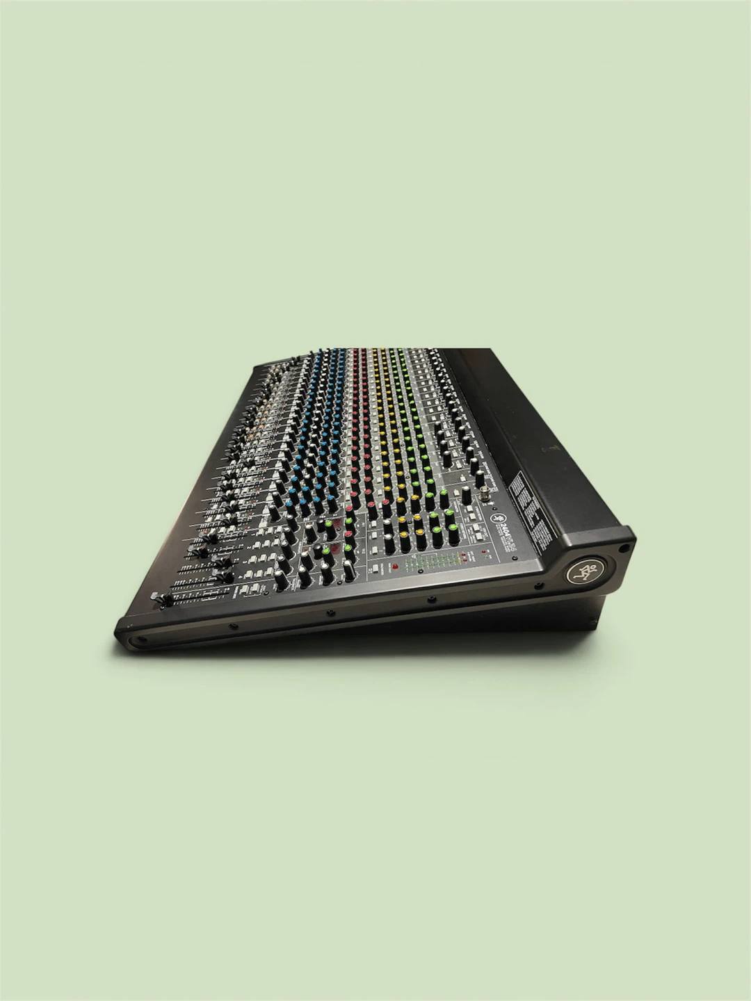 Mackie 2404-VLZ3 24-Channel Mixer - photo 3