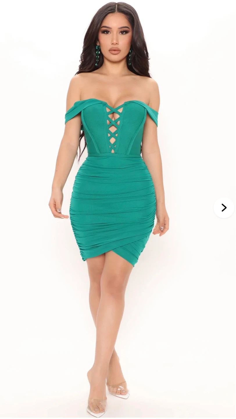 Women's Green Off-the-Shoulder Lace-Up Ruched Mini Dress - photo 2