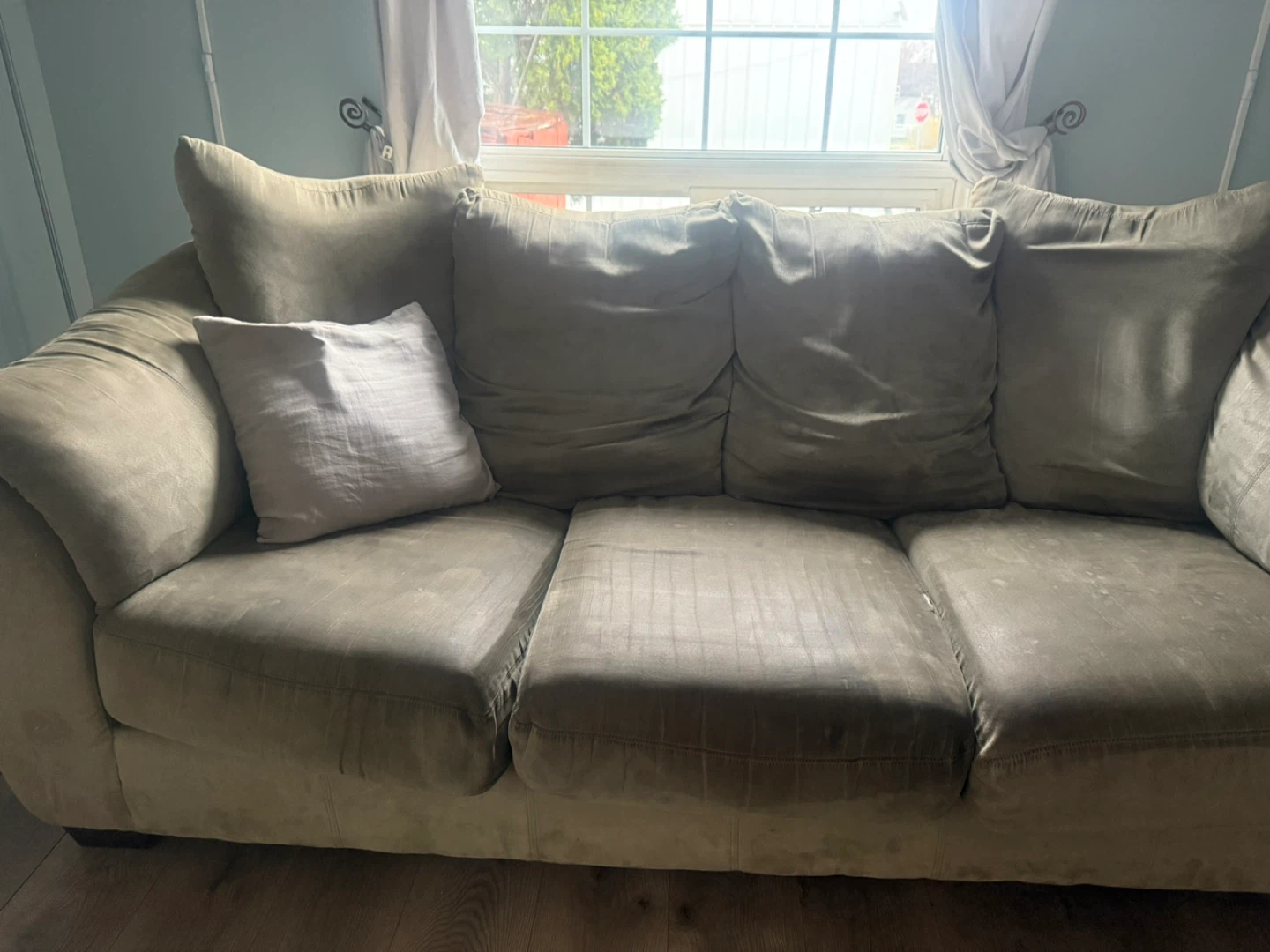Sofa with 3 cushions seat - photo 4