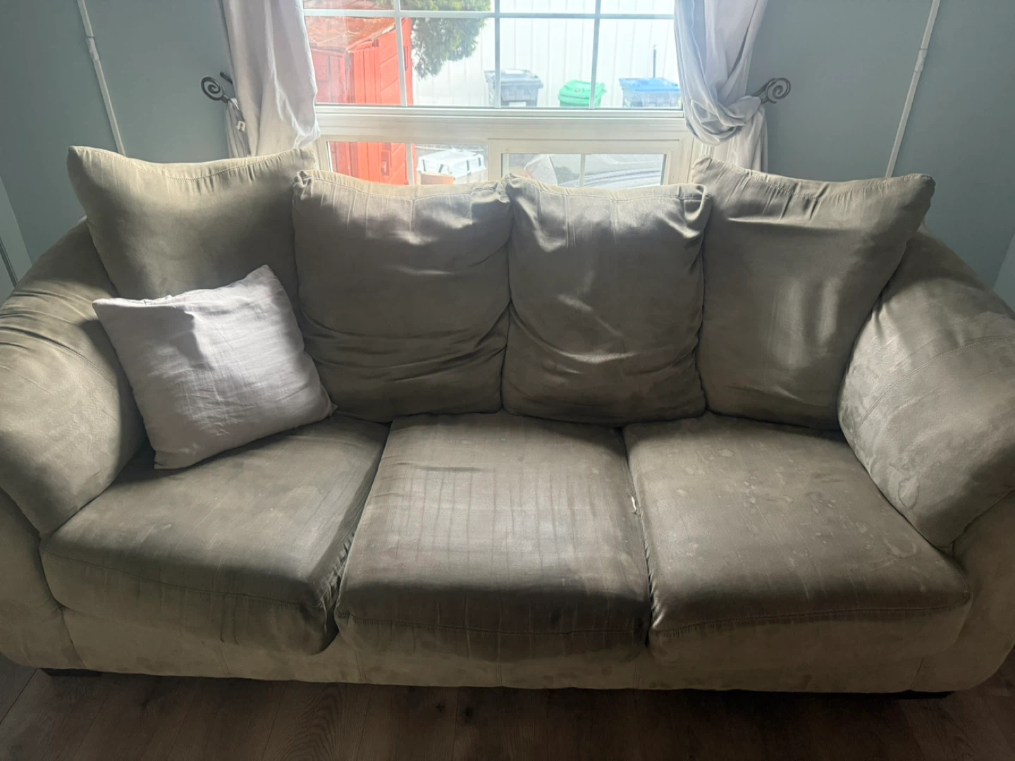 Sofa with 3 cushions seat - photo 2