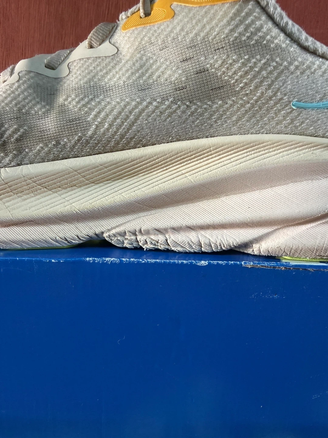 Hoka Clifton 9 ‘Vanilla Astral’ Women’s Running Shoes Sz US 9,5B - photo 2
