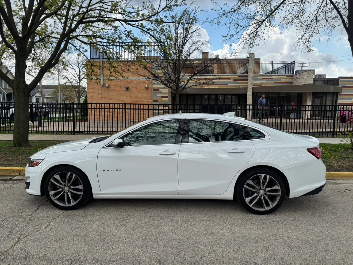 2021 Chevrolet Malibu · LT Sedan 4D - photo 4