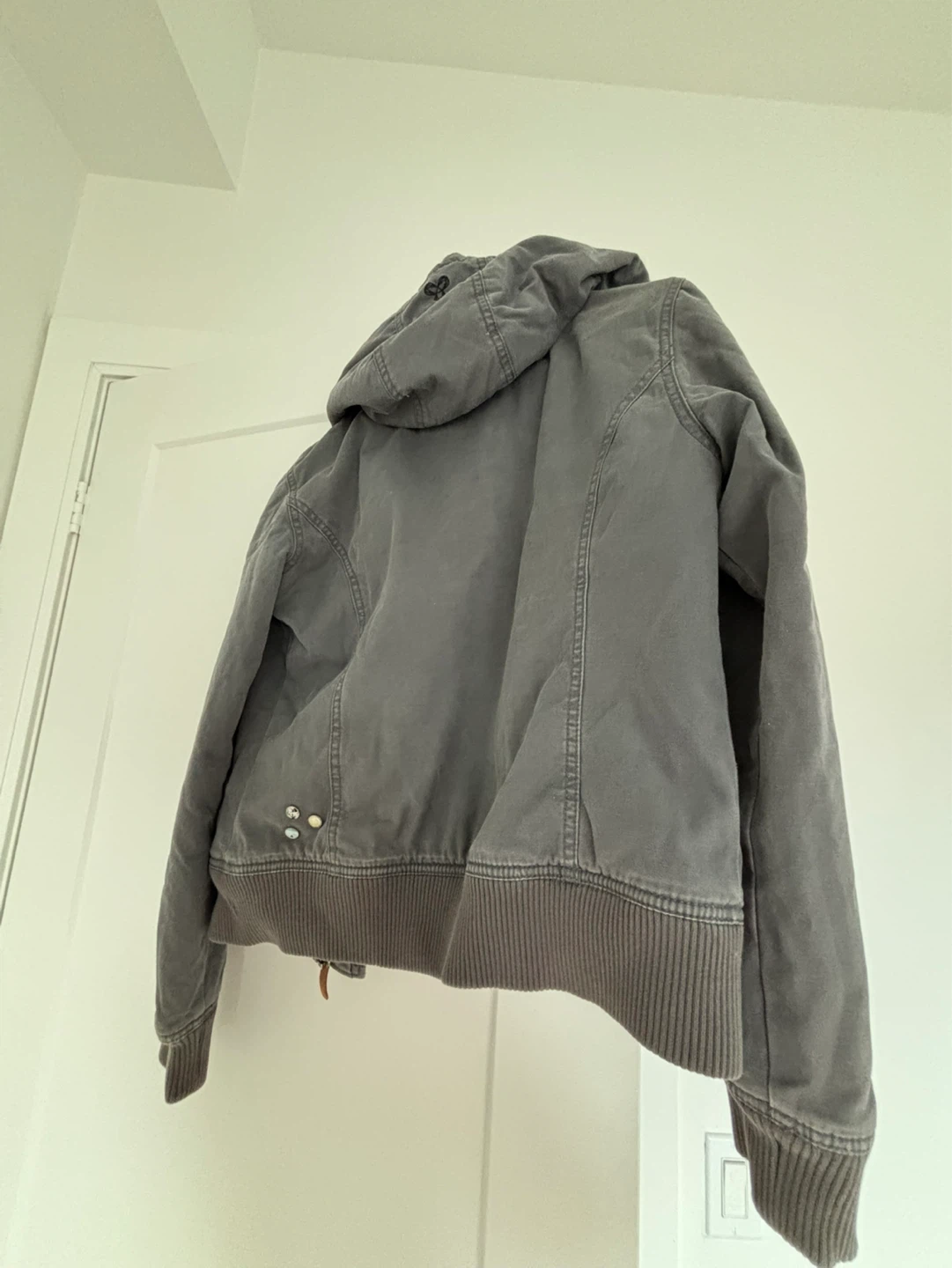TNA Aritzia Grey Hooded Bomber Jacket - photo 5