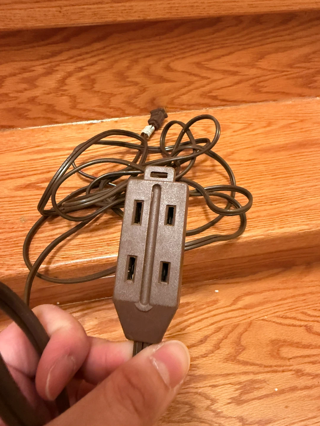 Brown 1-to-3 Outlet Extension Cord - photo 3