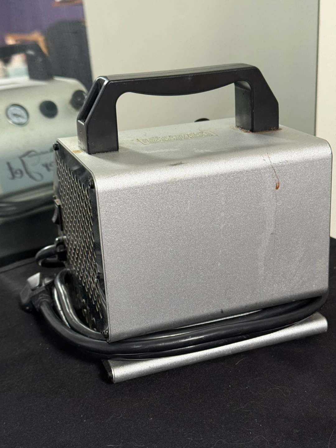 Iwata Silver Jet Airbrush Compressor - photo 3