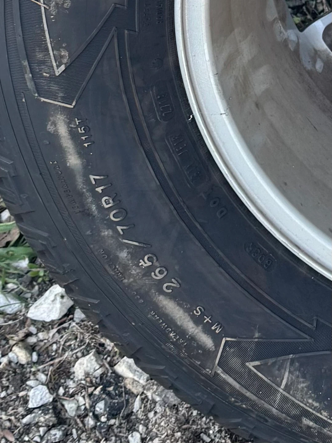 Goodyear Wrangler Tires (3) 265/70R17 - photo 4
