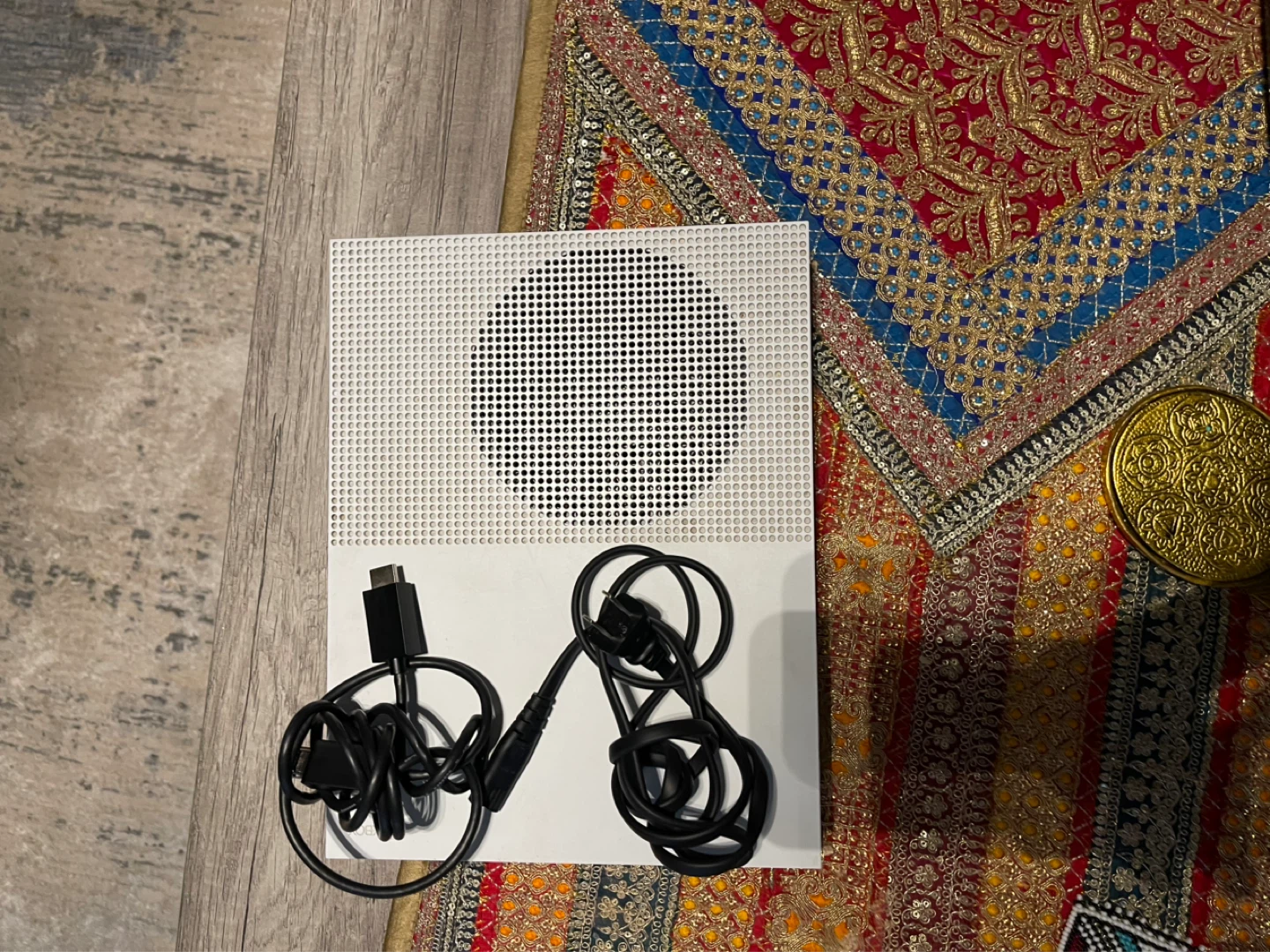Xbox One S Console with Cables - photo 2