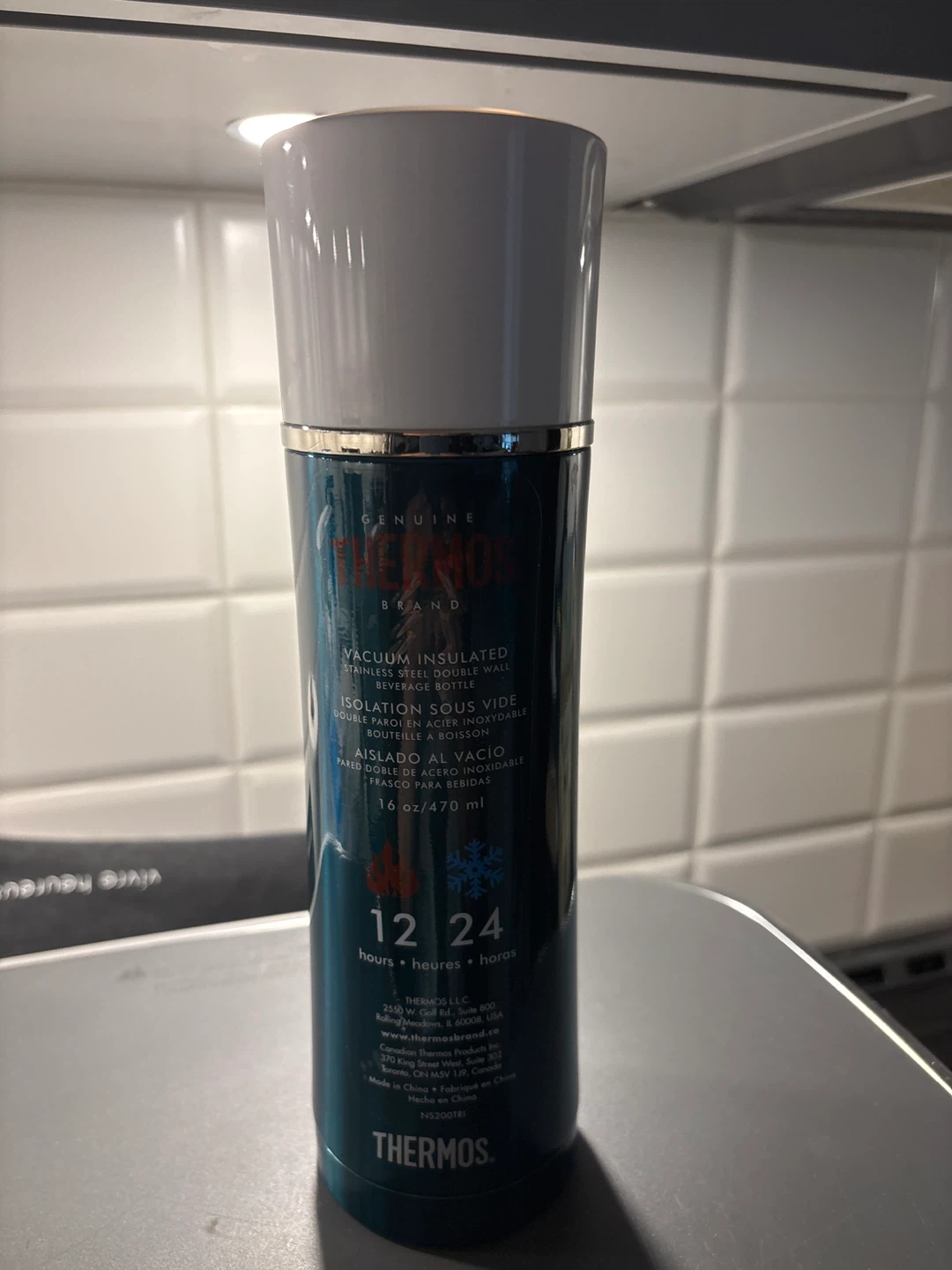 Thermos Vacuum Insulated Stainless Steel Bottle 16 oz / 470 mL