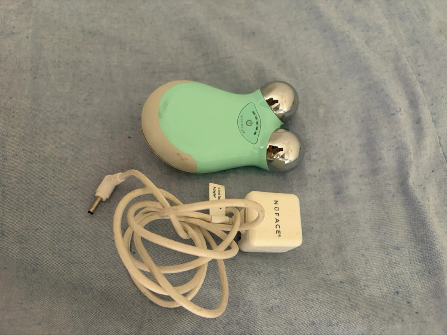 NuFace Mini Facial Toning Device