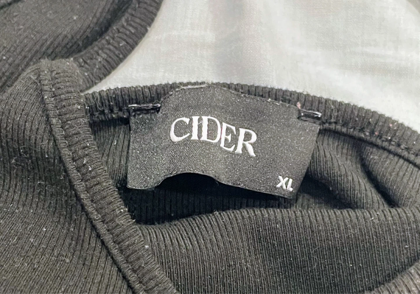 CIDER Black Ribbed Halter Crop Top - XL - photo 5