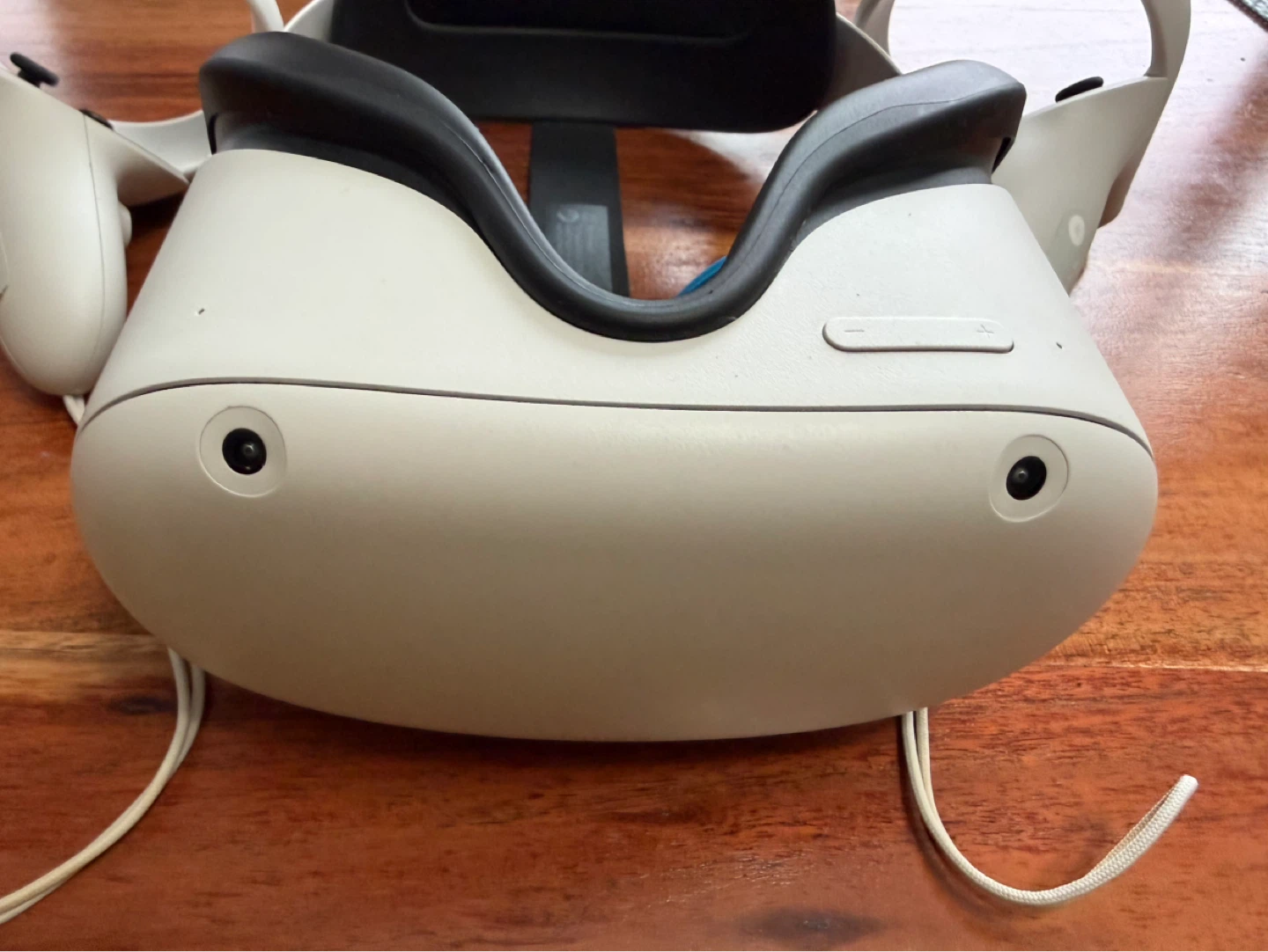 Meta Quest 2 VR Headset - photo 2