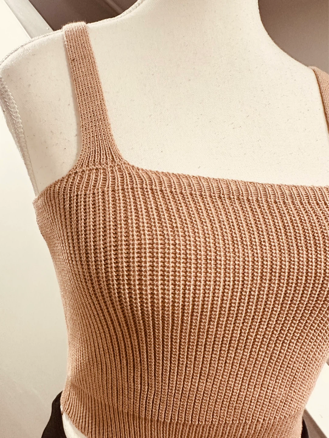 Tan Ribbed Square Neck Crop Tank Top - photo 2