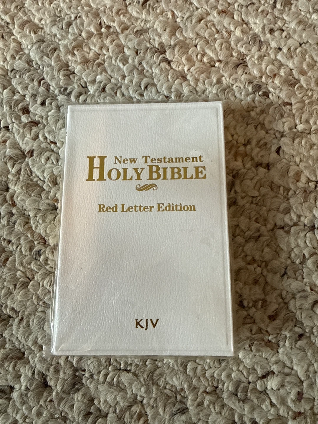 New Testament Holy Bible Red Letter Edition KJV