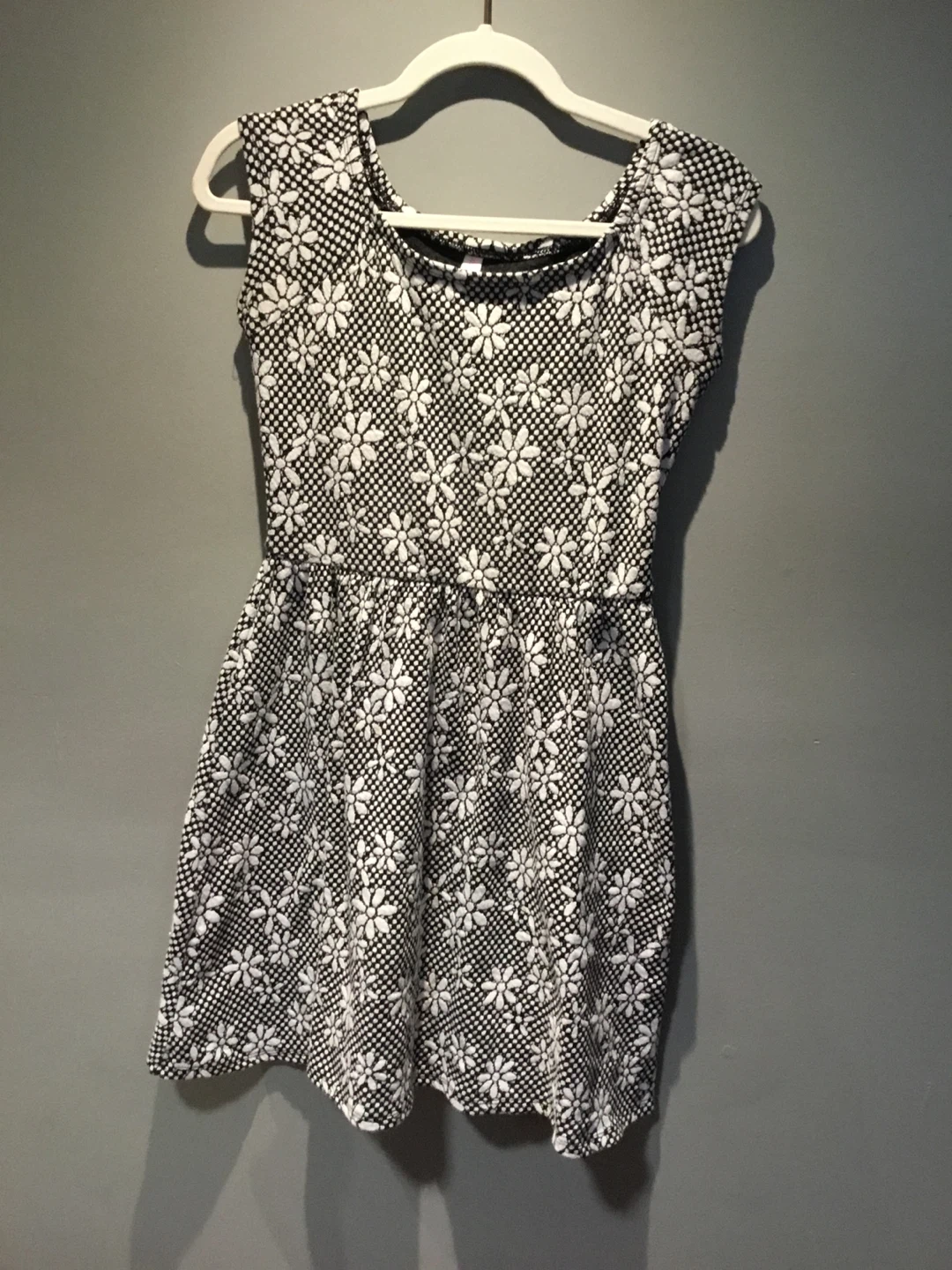 Xhilaration Black & White Floral Dress Size S/P