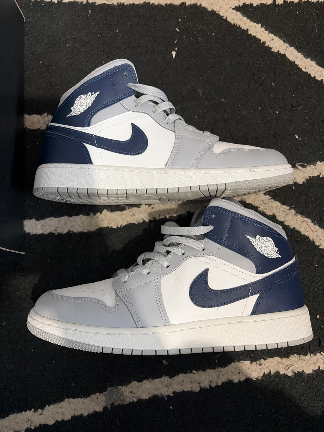 Air Jordan 1 Mid (GS) - White, Navy, Grey - Size 6.5Y/7.5-8W