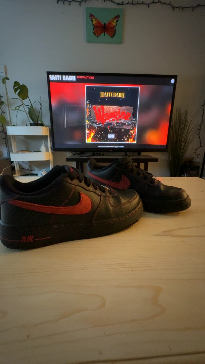 Nike Air Force 1 Low Black/Red