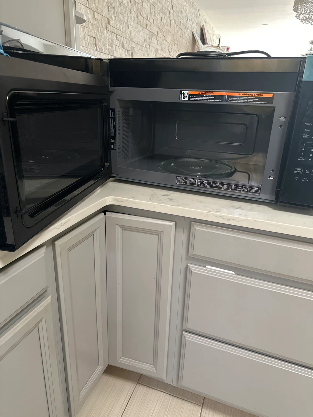 Whirlpool Over-the-Range Microwave - photo 3