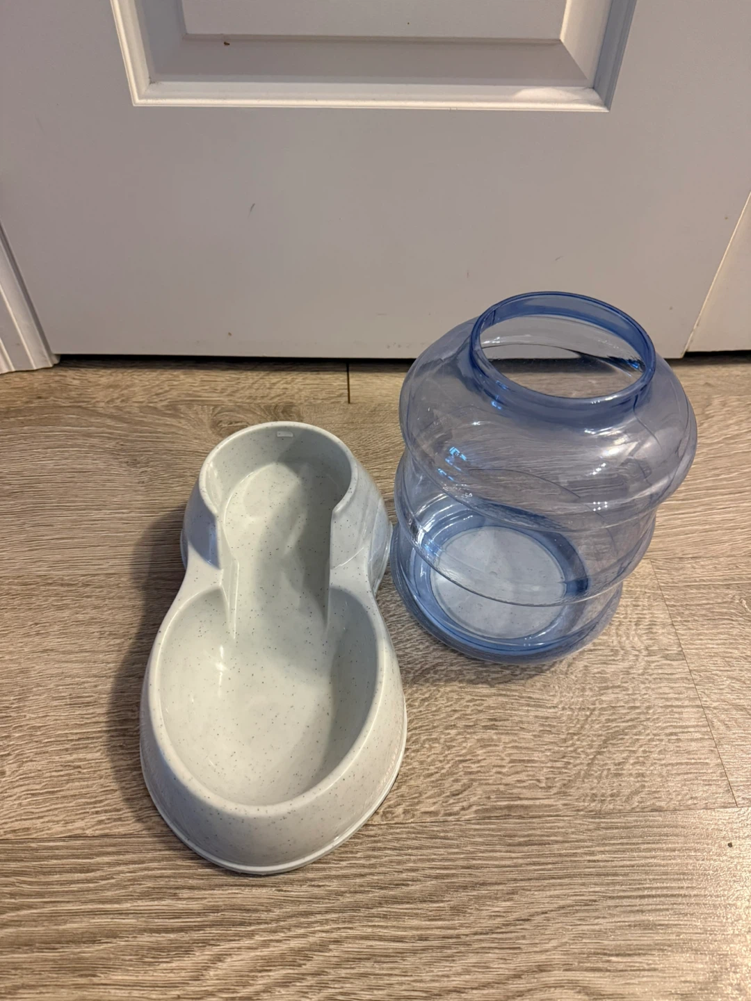 Pet Water Dispenser and Feeder Set - photo 4