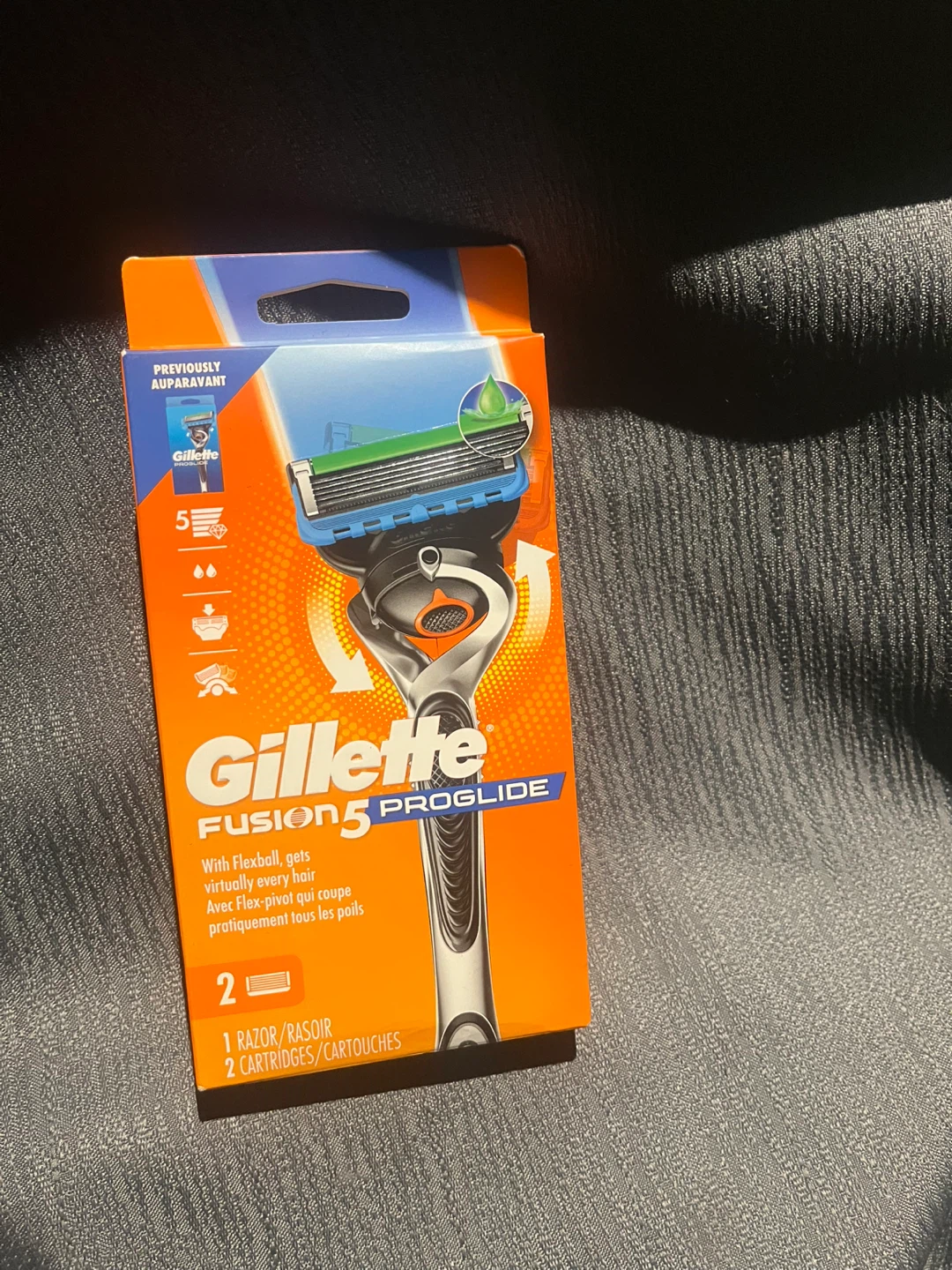 Gillette Fusion5 Proglide Razor and 2 Cartridges