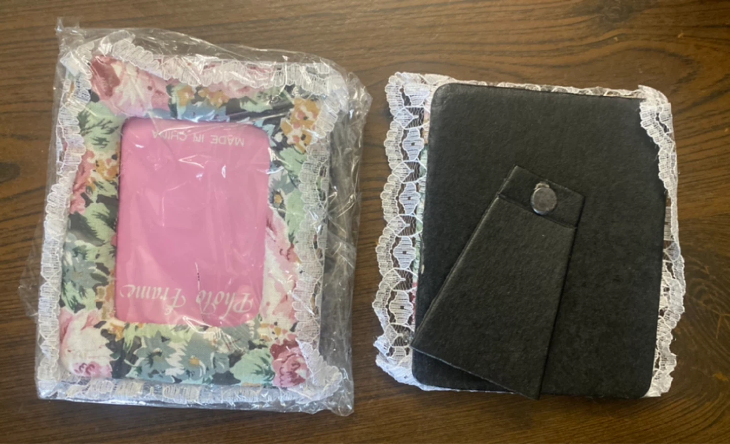 Set of 2 Floral Photo Frames with Lace Trim - photo 3