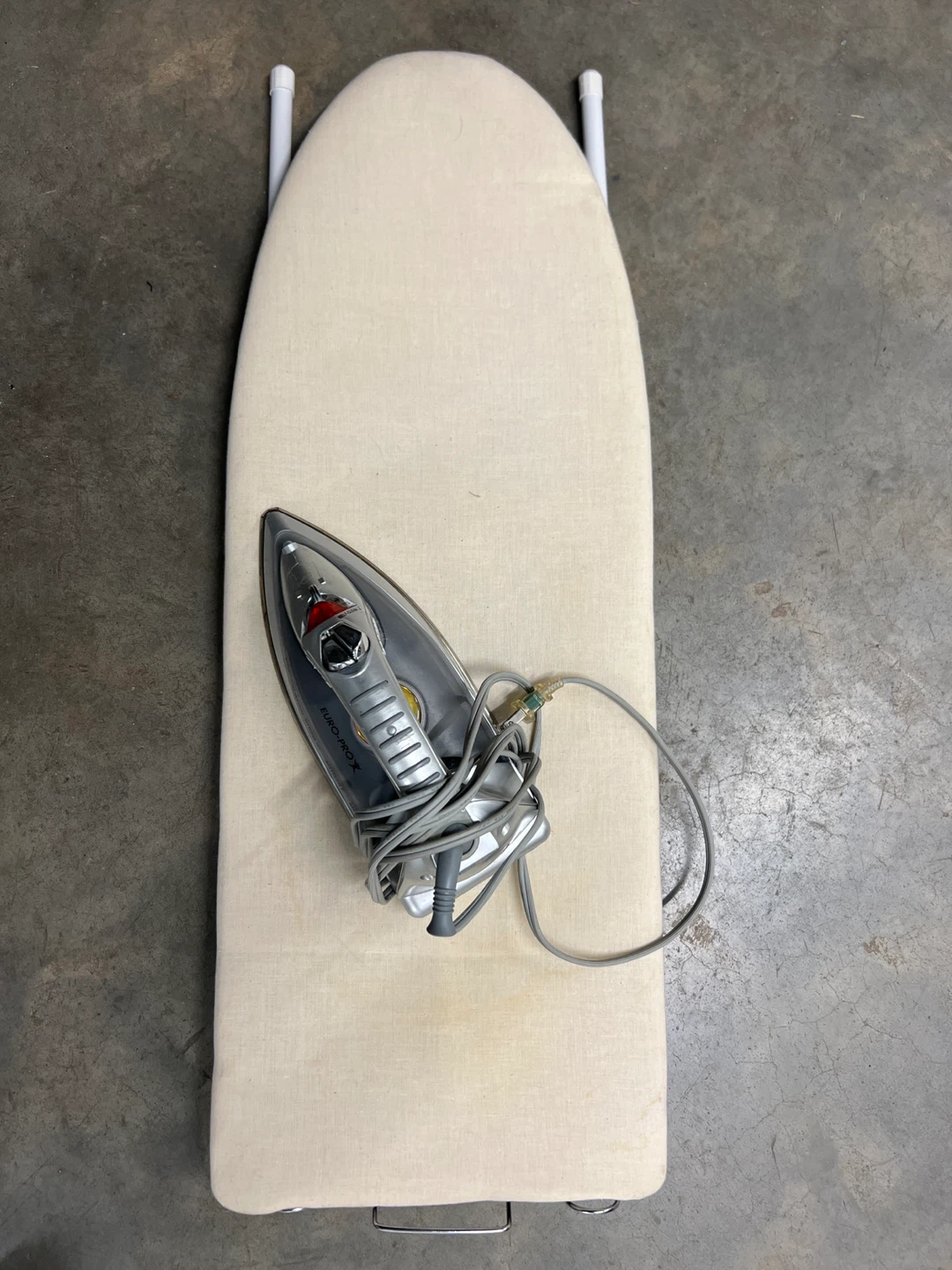 Euro-Pro Iron and Ironing Board Set
