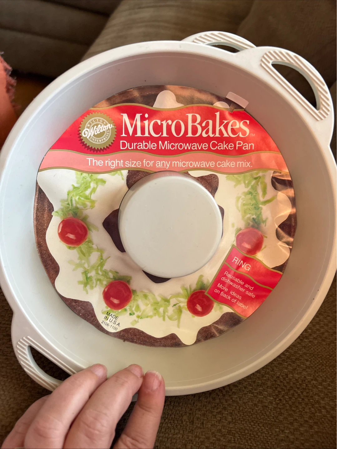 Wilton MicroBakes Durable Microwave Cake Pan - photo 2