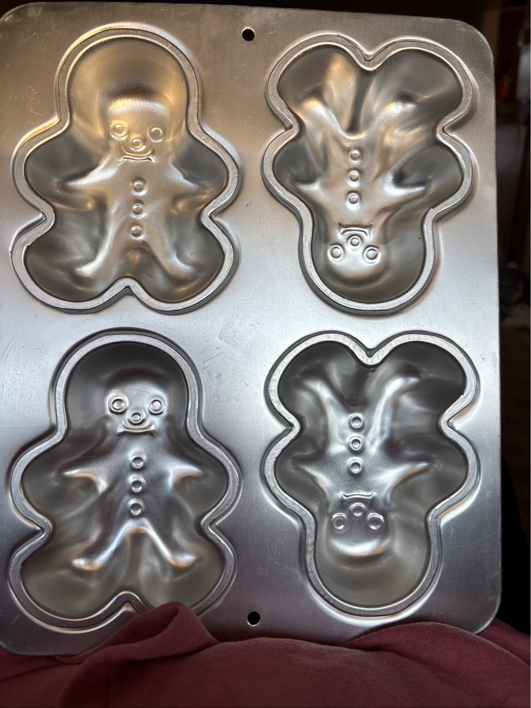 vintage Wilton Gingerbread Man Muffin Pan 4-Cavity