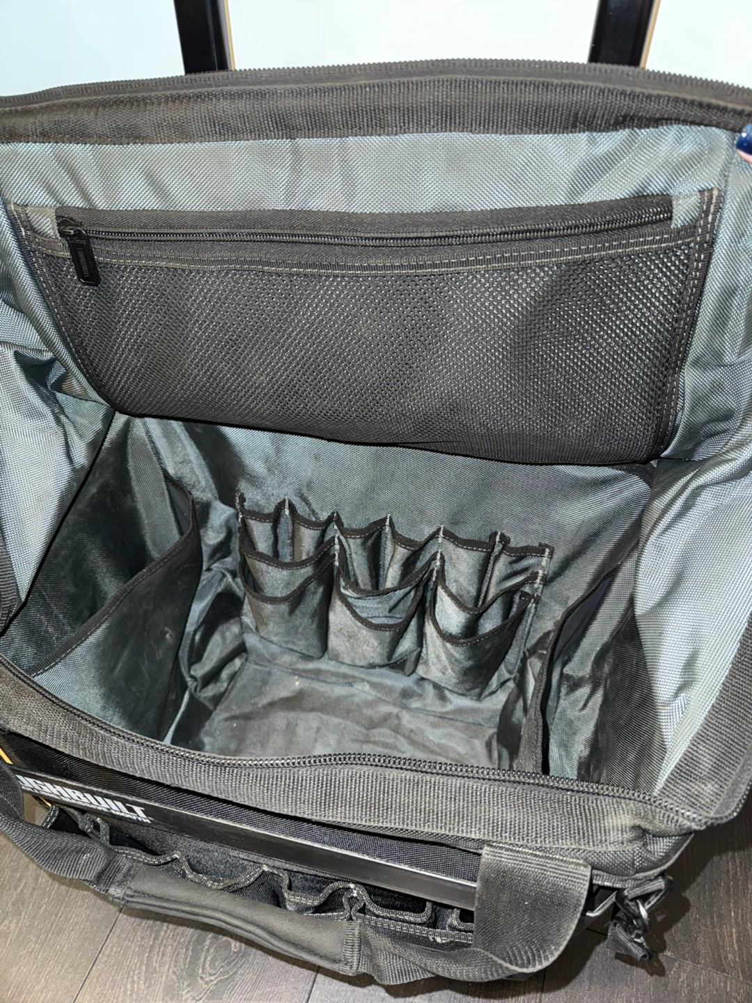 Toughbuilt Rolling Tool Bag - photo 2