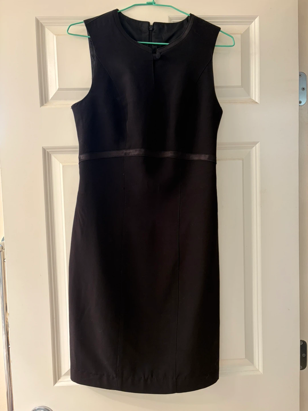 Elegant Vintage Black Sleeveless Sheath Dress