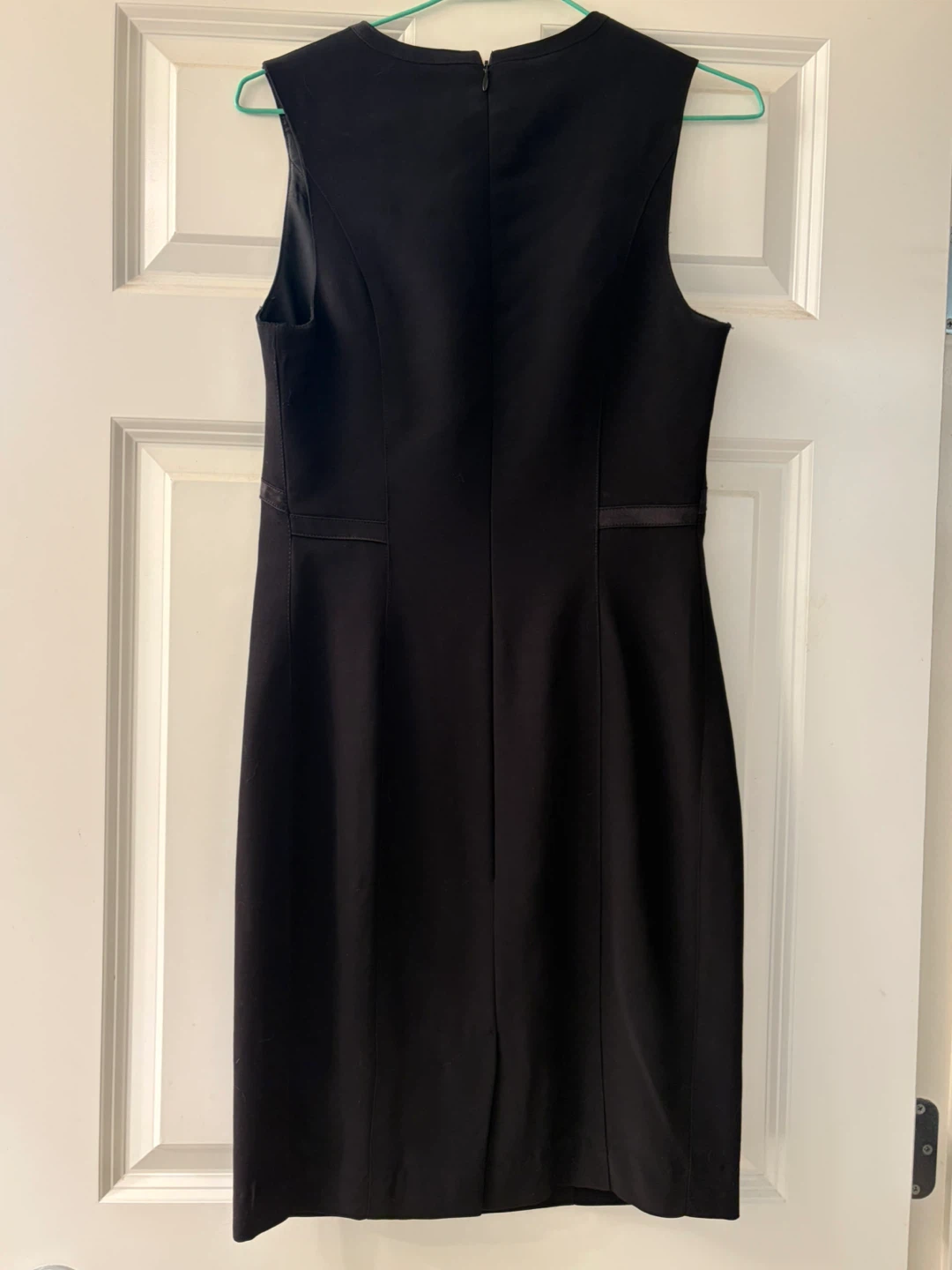 Elegant Vintage Black Sleeveless Sheath Dress - photo 3