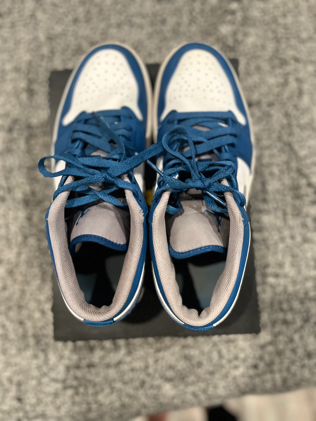 Air Jordan 1 Low SE True Blue Sneakers - photo 3