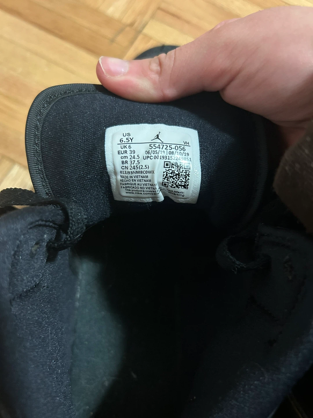Air Jordan 1 Mid Black Sneakers - photo 2