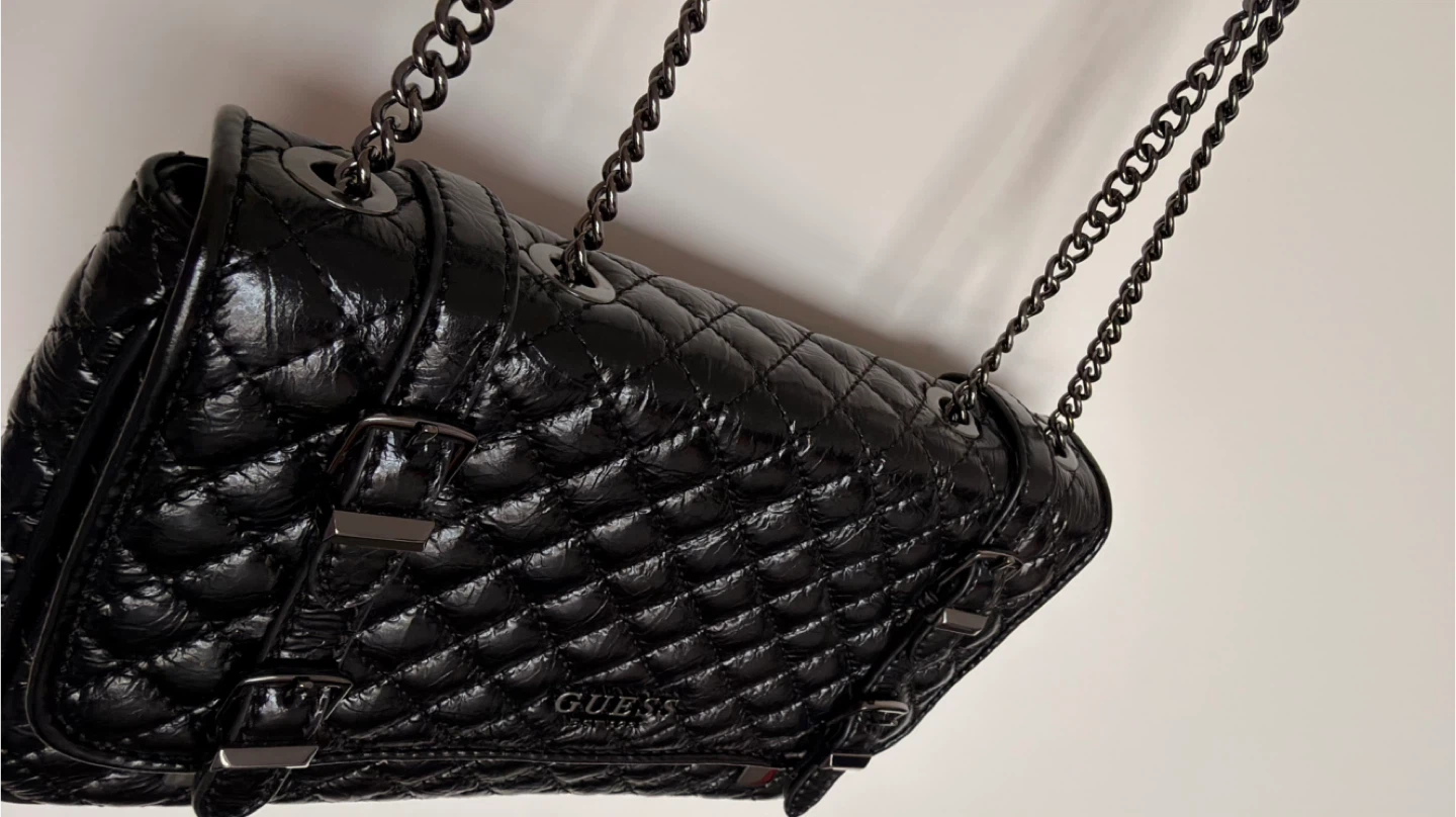 Black Guess Quilted Shoulder Bag - photo 4