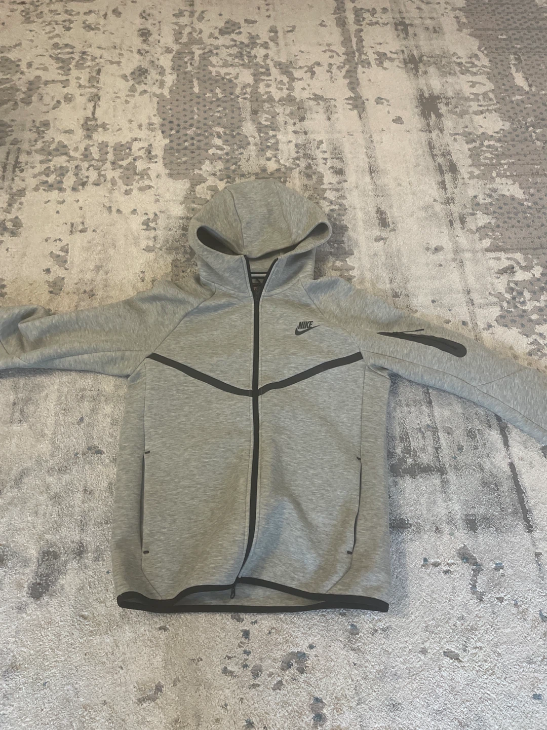 Nike Tech Fleece Zip-Up Hoodie Grey