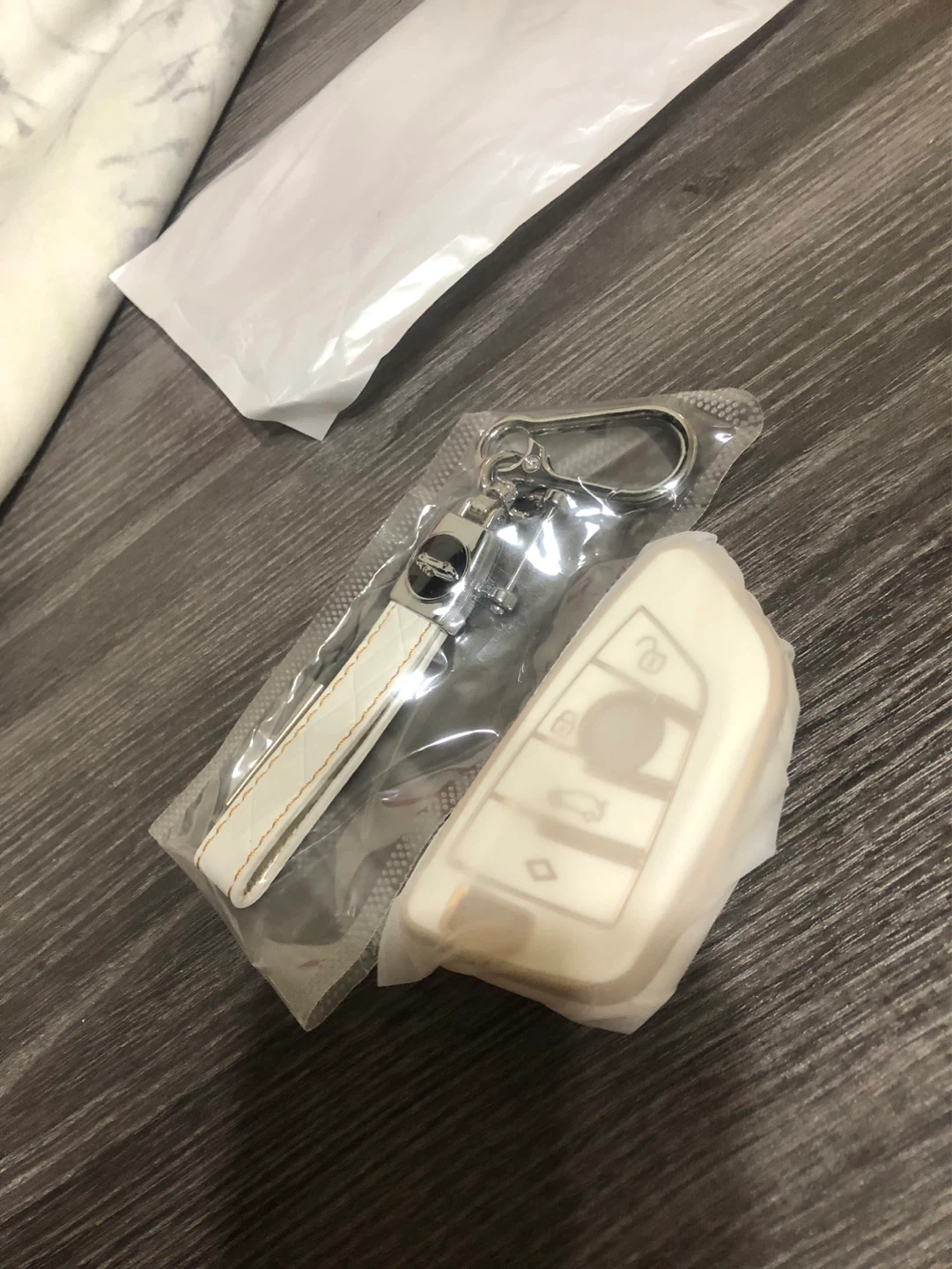 New-White Leather Car Key Fob Cover and Keychain Set - photo 5