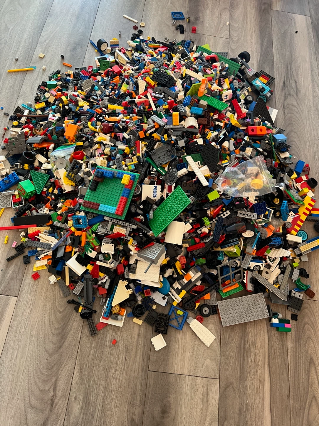 MASSIVE huge Lot of Assorted LEGO Building Bricks