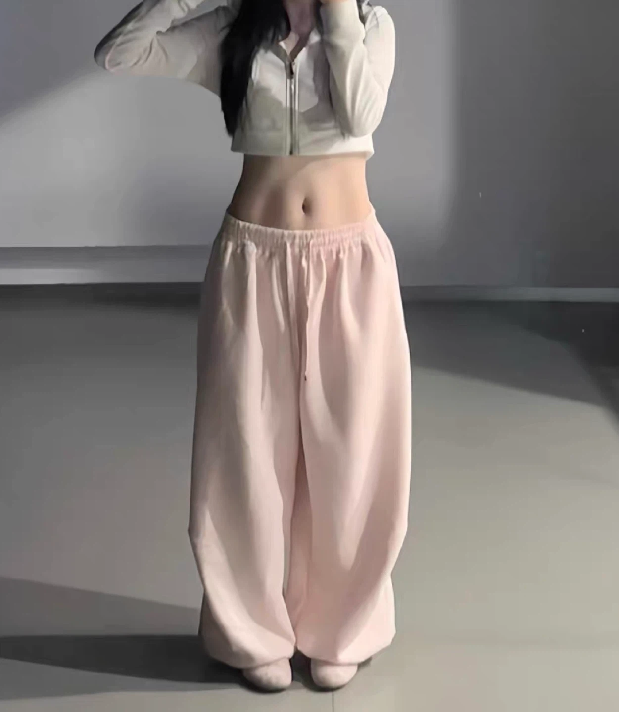 (Medium) BRAND NEW Pink Baggy Sweatpants / Korean hiphop style
