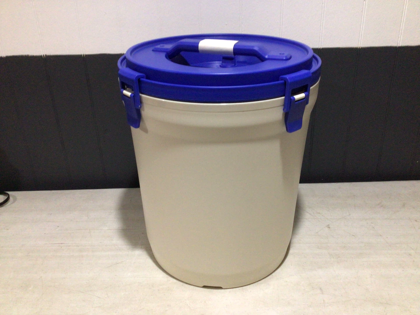 2 Gallon Adventure Fast Flow Water Jug Insulated | Dried Pine - photo 4