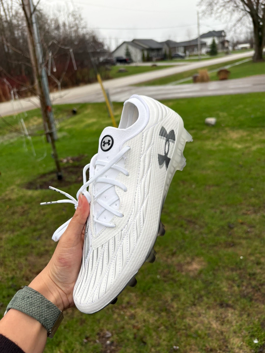 Under Armour White Football Cleats - photo 2