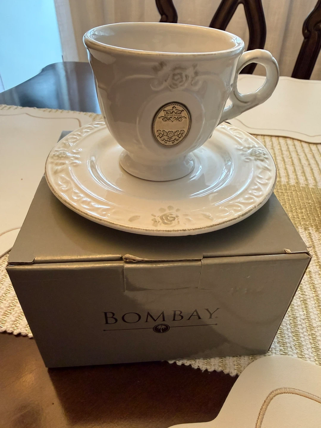 Bombay White Ceramic Cup and Saucer Set - photo 2