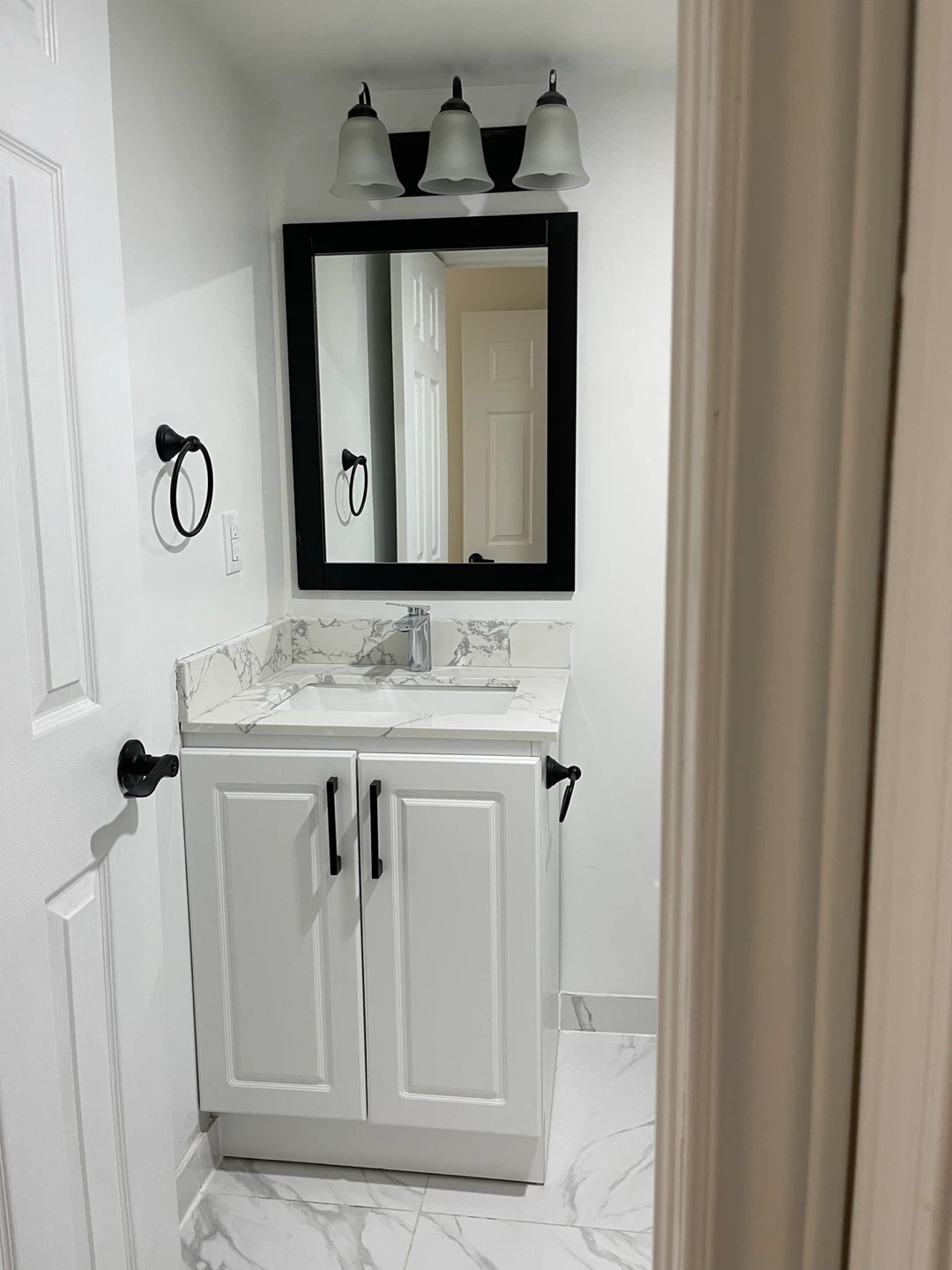 2bd 2 by plus den basement apartment for rent June 1st - photo 3