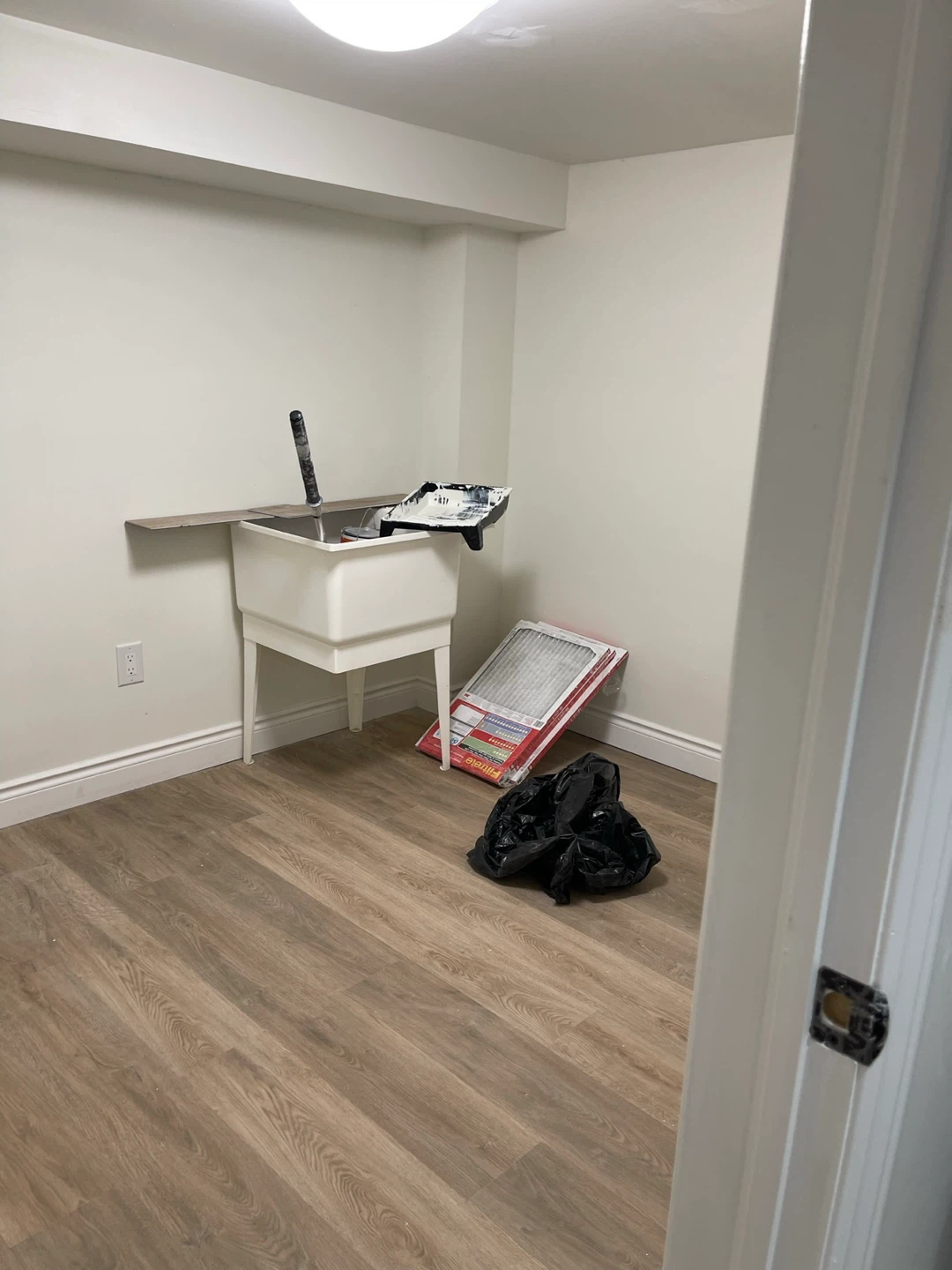 2bd 2 by plus den basement apartment for rent June 1st - photo 4
